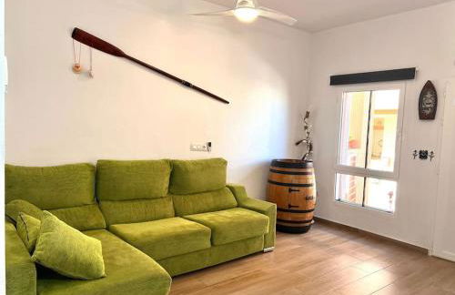 Monte y Mar ideal para buceo y senderismo - Foto 9