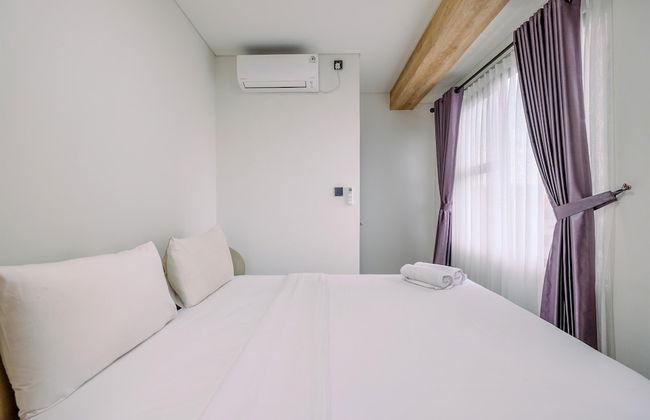Modern Look And Comfy 2Br Transpark Cibubur Apartment - Foto 5