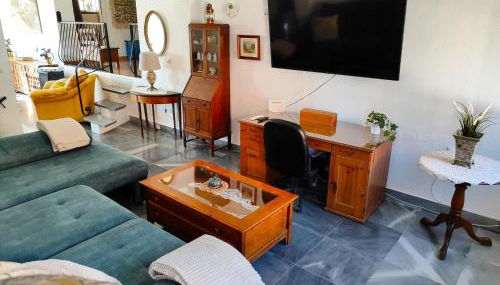 Evans Realty AL Villa & Piscina & Garaje & Playa - Photo 5