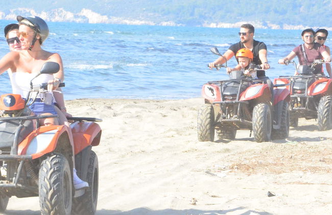 Balade en quad sur la plage de Pamucak - Photo 1