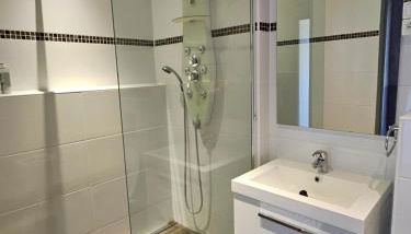 F2 sympa quartier Nouvelle Ville - Photo 5