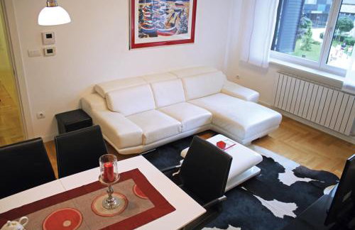 Green Diamond - Photo 1