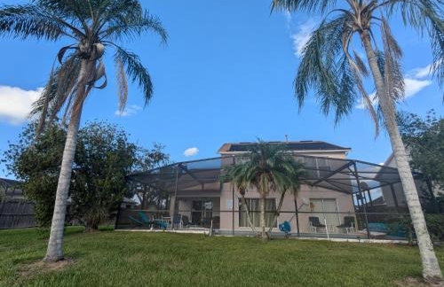 Large lakeside 5 bed villa with private pool - Foto 7