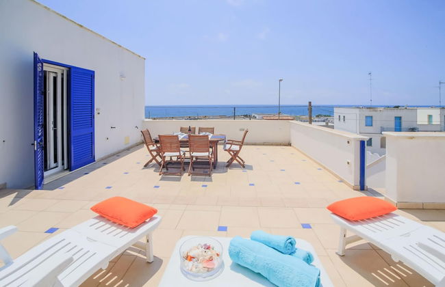 Penthouse Azzurra Sea View Near Beach - Photo 1