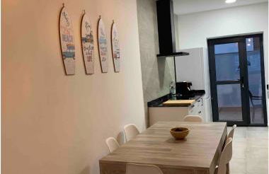 Covento Beach 2, centro con garage y patio - Foto 6