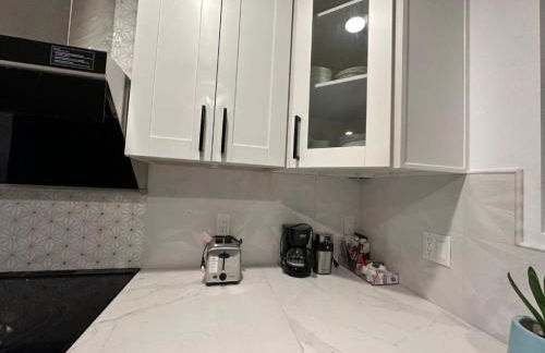 Dimond Abode Vacation Rental, Oakland California Dimond District - Photo 44