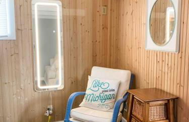 Beachglass Cottage - Family Friendly Kids and Pets - Photo 29