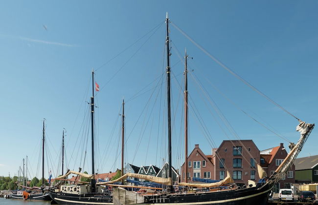 Boat in Leiden Near City Center & Museums - Foto 37