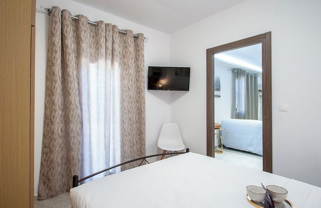 SkyFrame Apartments - Photo 13