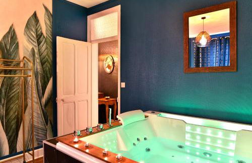 MoonLOVE, SPA/Sauna et Jacuzzi privés, charme et détente. - Foto 2