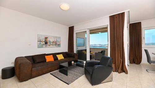 Apartment With Breathtaking sea View - Photo 4