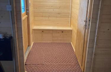 Cosy 2 BR cabin on coast private hot tub ' Driftwood ' - Photo 12