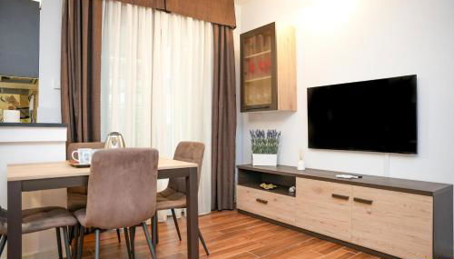 Anagnina Urban Stay Appartamento Luminoso con Balcone Metro A - Foto 2