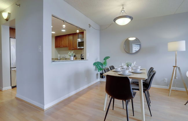 Spacious Apartment at Pentagon City - Photo 10