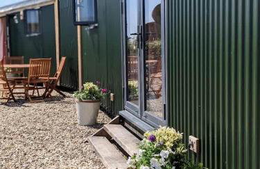 Unique Double Shepherd's Hut Hideaway - Pembrokeshire - Foto 1