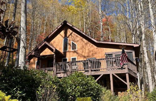 Cabin-Home in Maggie Valley NC-with Heating & AC, WiFi, Fireplace, Full Kitchen - Foto 2