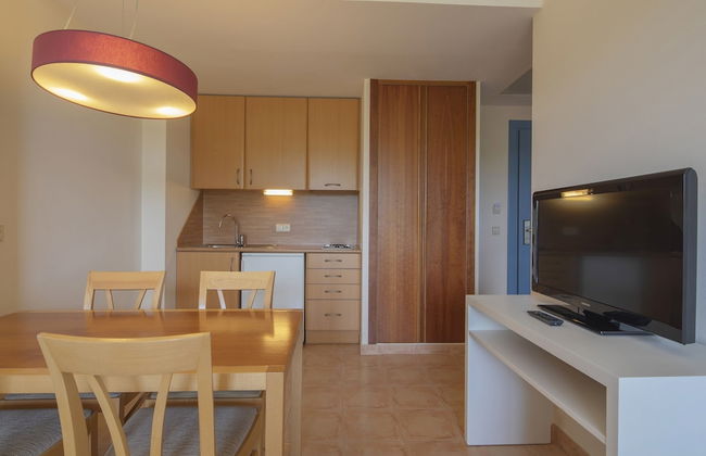 HM Mar Blau Aparthotel - Photo 12