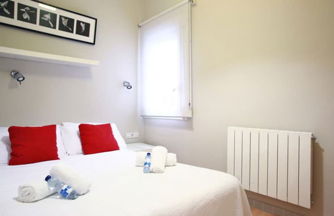 BarcelonaForRent The Sagrada Penthouse - Photo 4