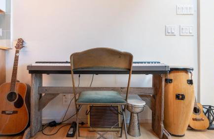 Modern Catskills Escape w Open Living Steam Shower Hot Tub w Mountain Views Minutes from Woodstock Trails Suncliff Vista - Foto 9