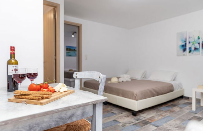 Depis Luxury Suites - Photo 47