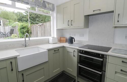 Cottage on the Green - Photo 12