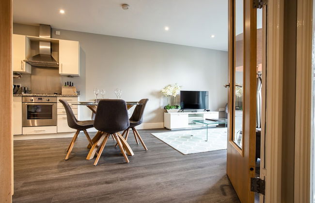 The Wren Beautiful Apartment inc parking - Foto 7