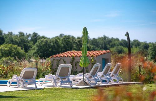 Family holiday house with private pool and playground - Foto 38