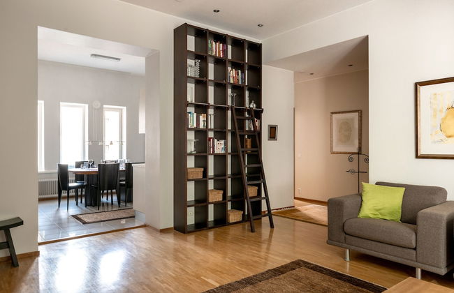 2ndhomes Deluxe 2BR Apt w Sauna&Balcony - Foto 20