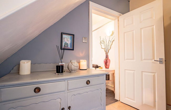 Host Stay Over the Bridge Cottage - Foto 11