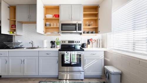 Spacious 2BR Condo, Steps to Downtown Gilbert, King Bed & Laundry - Foto 2, toaster