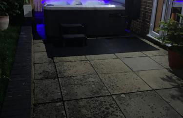 Romantic Country Cottage with Private Hot Tub - Foto 6