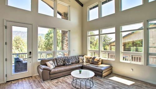 Fireplace, Mogollon Rim Views Luxury Pine Home - Foto 5