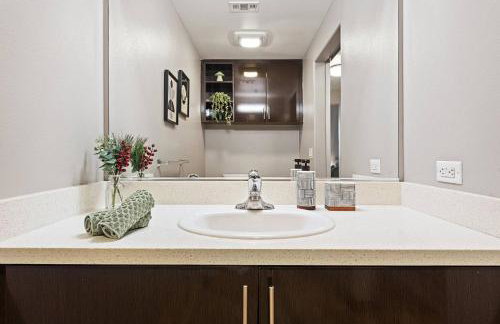 Luxurious & Spacious Place In The Heart Of Irvine - Foto 10