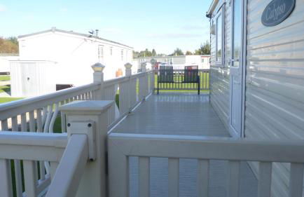 L25 L&g caravan hire 6 berth millfields family only and lead person must be over 30 MAX 4 ADULTS - Foto 9