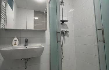 Lux Hill Skyline - Free Private PARKING - Foto 26