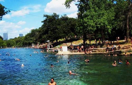 Walk to ACL, Fire Pit, Fenced Yard, SoCo Spot - Foto 45