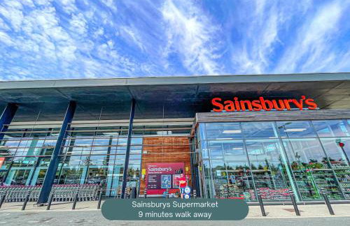 Stylish Duplex Apartment - Close to City Centre - Free Parking, Balcony, Self-Check-In, Fast WiFi and Smart TVs by Yoko Property - Foto 17