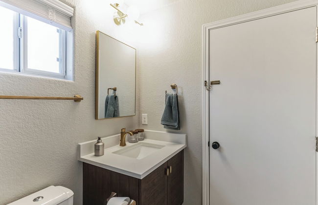 Retreat in Bouldin Creek Walkable to Restaurants - Photo 21