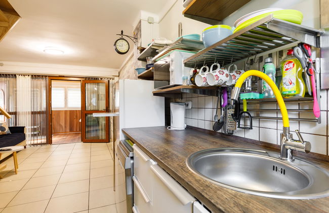 2 bedroom House in Siófok with garden and hot tub - Photo 13