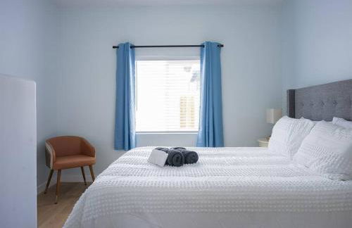 Family Renovated Home, Netflix, AC, WD, Putt Putt - Foto 27