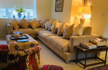 Little Campden House - Photo 2