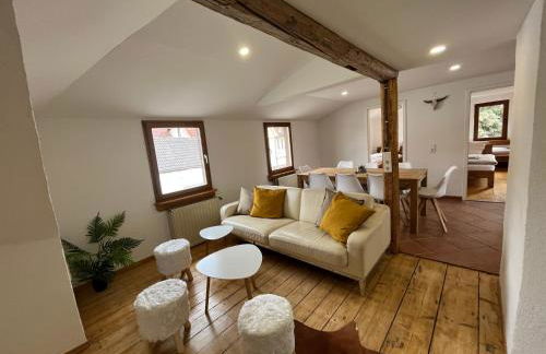 Ferienwohnungen Am Schloss - Monteurzimmer Reuhl - Foto 1