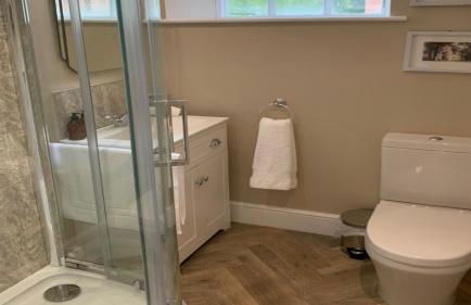 Oulton Park Lodge - Photo 3