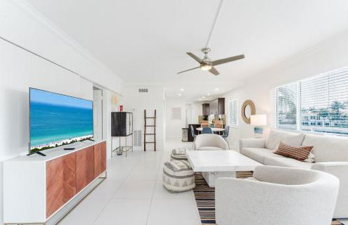 Serene Waterfront 2BR 2BA with Intracoastal Views, Pool, Balcony, Parking - Foto 35