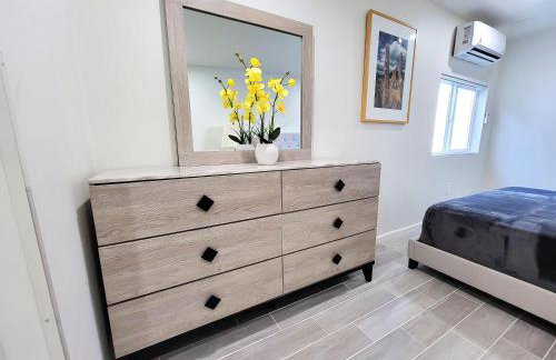 Modern 2BR Guest Suite w En-Suite Bathrooms 10 min to Rodeo Drive Near Kaiser and Cedars hospitals - Foto 15