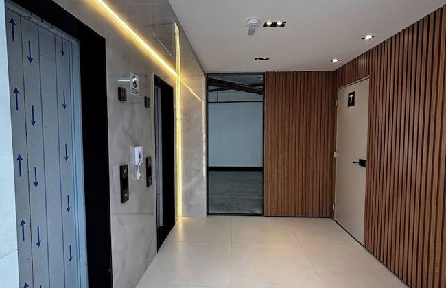 Opens This Luxurious Apartment With sea Views - Photo 30