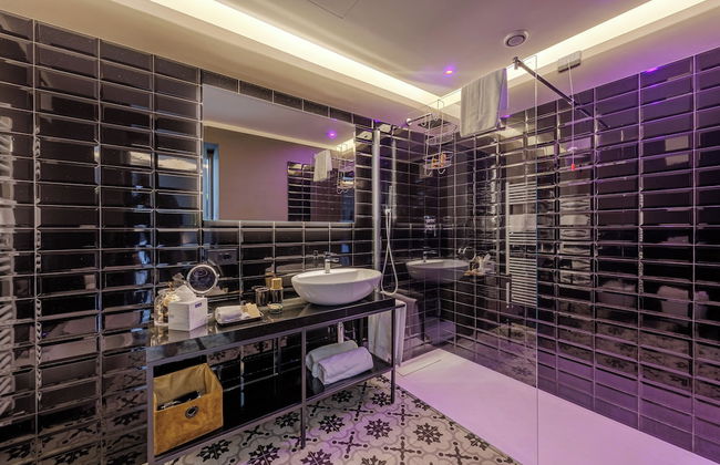 Hotel DeVille - Photo 37