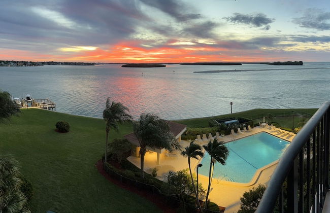 Magnificent Gulf View Condo 2 Bedroom Condo by RedAwning - Foto 15