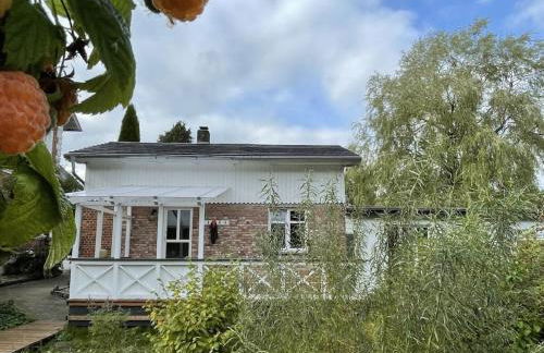 Holiday home in Hemmoor with swimming pool - Foto 1