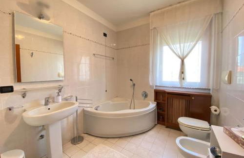 [Incantevole] - 15 Minuti da Duomo + Wifi, Parking - Photo 5